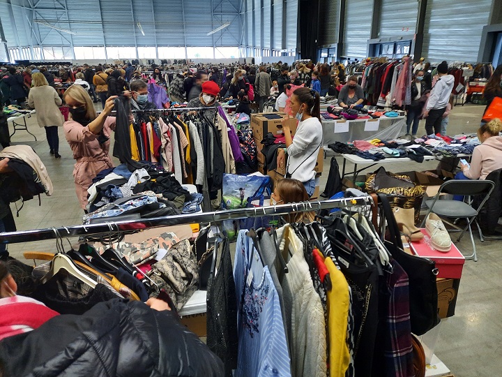 La Louvière : seconde-main dominical au maga vide dressing