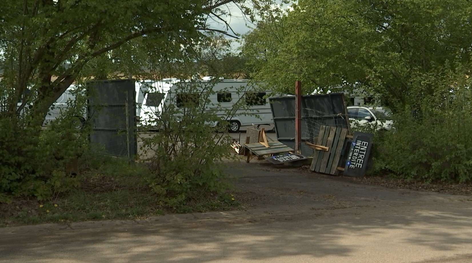 Ronquières : des gens du voyage ont débarqué aux abords du plan incliné