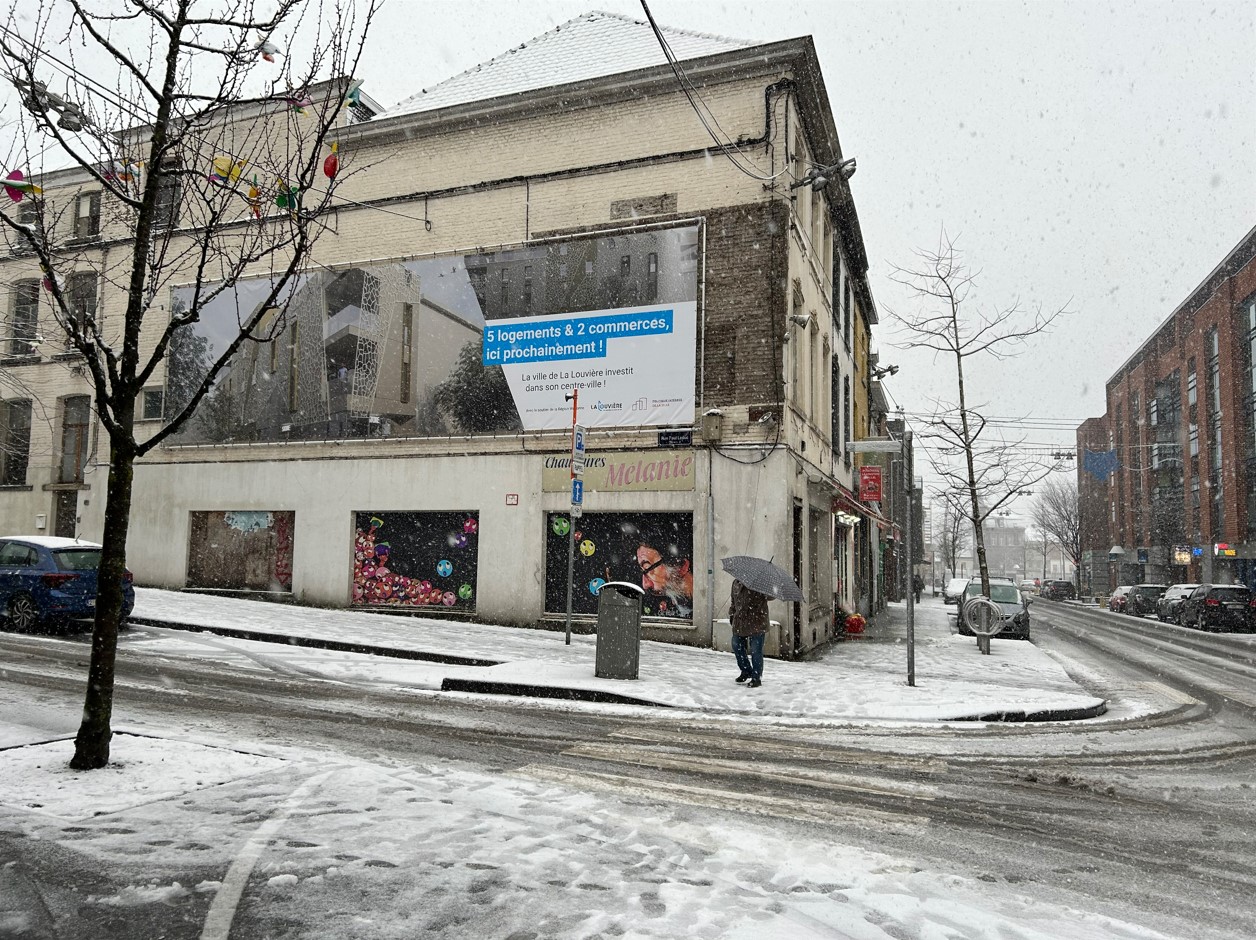 La Louvière : un bâtiment alliant logements et commerces à la place de la boutique "Chaussures Mélanie"