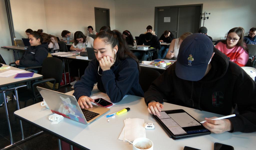 Binche : une salle pour un blocus en silence