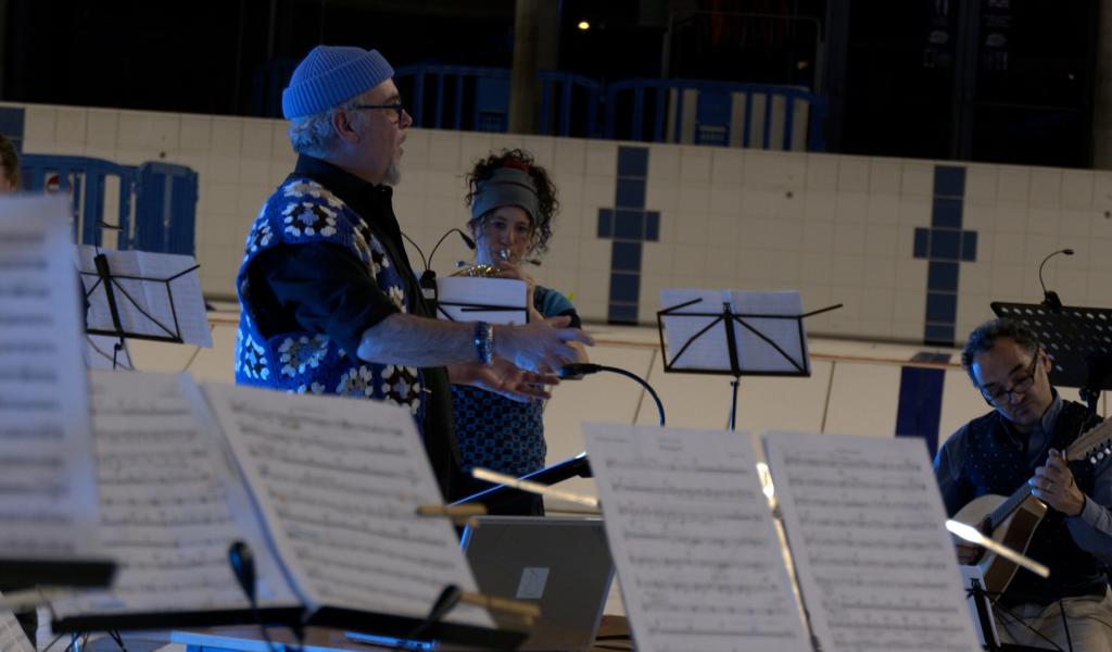 La Louvière : un concert au sein de la piscine