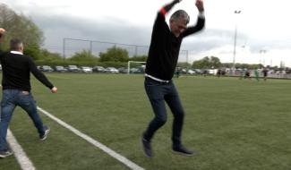 Sur le banc du FC Snef avec Rudi Navez