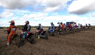 Motocross : Téo Topak et Mirko Finet, deux cousins en championnat juniors 250cc