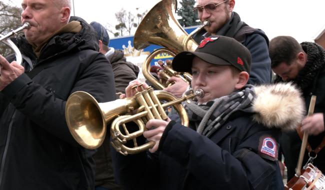 Manage : un cortège sous le soleil pour le carnaval