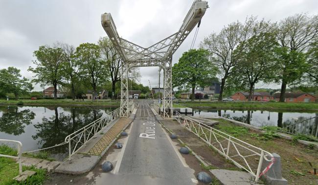 Travaux : fermeture du pont-levis de Thieu-Maurage