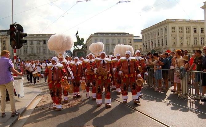 Bruxelles : Le folklore manageois mis à l'honneur par le Roi